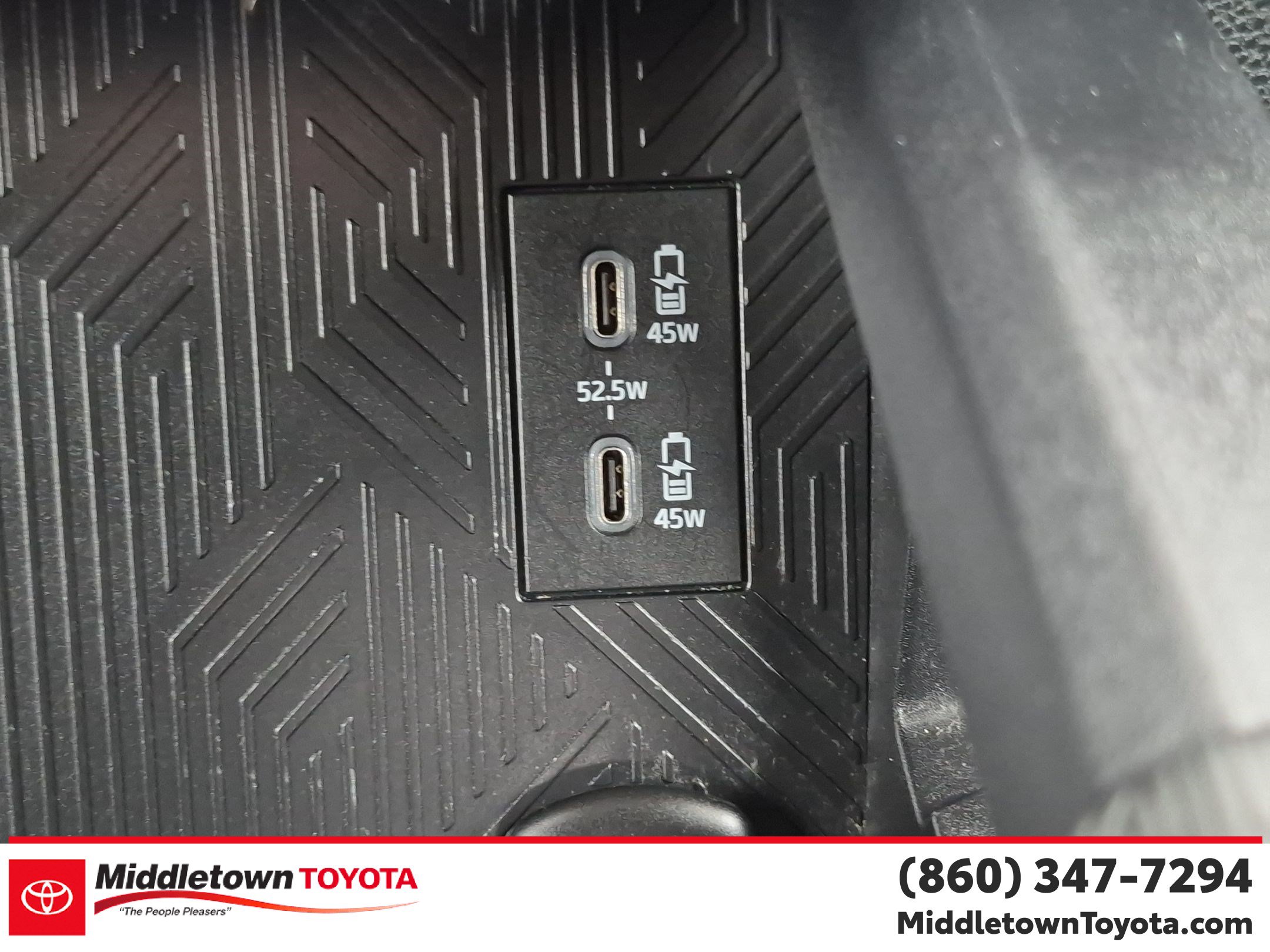 Used 2025 Toyota Tacoma SR5 AWD/4WD image 26