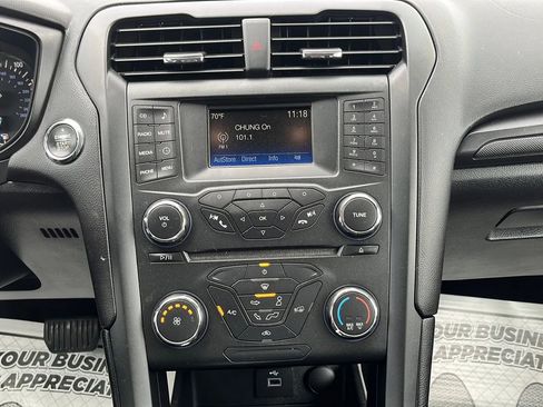Used 2018 Ford Fusion S w/ Equipment Group 101A FWD image 26