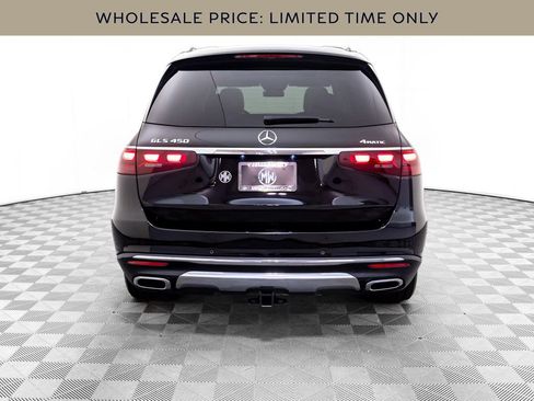 Used 2024 Mercedes-Benz GLS 450 4MATIC image 4