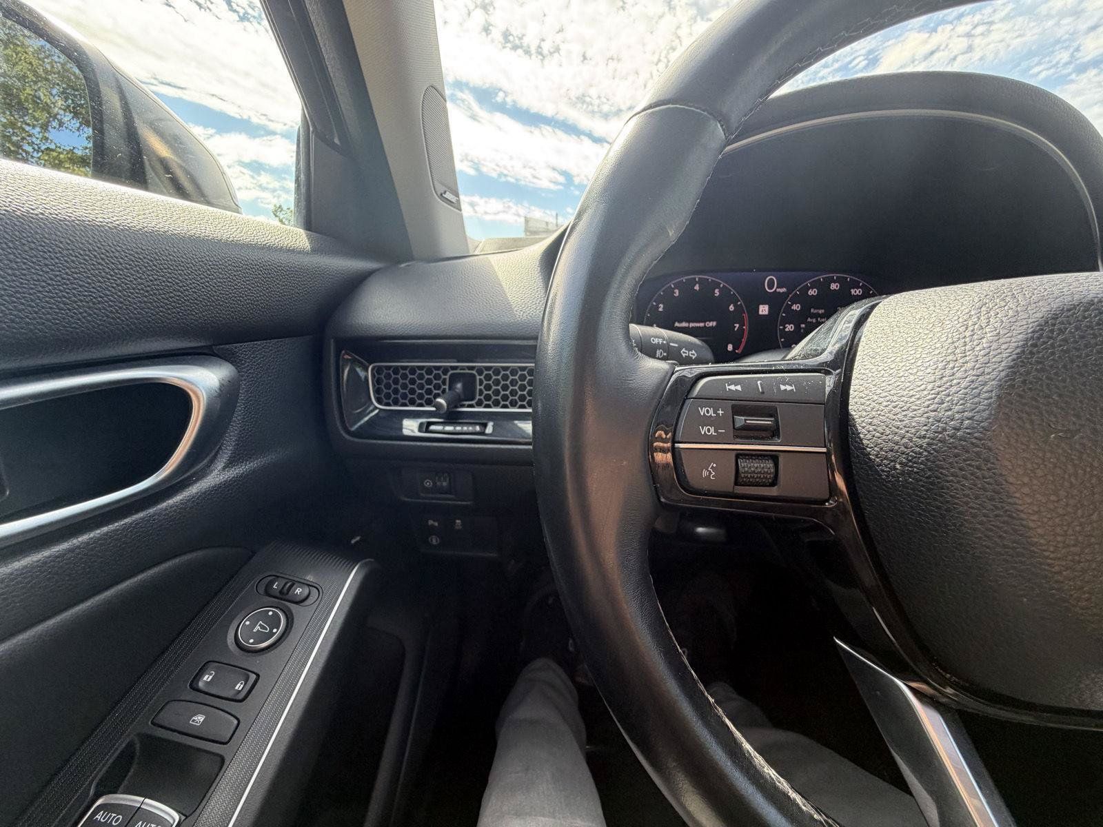 Used 2022 Honda Civic Touring image 14