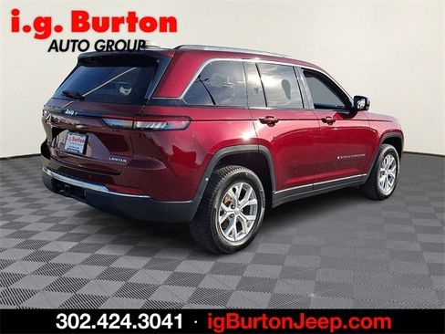 Used 2023 Jeep Grand Cherokee Limited image 6