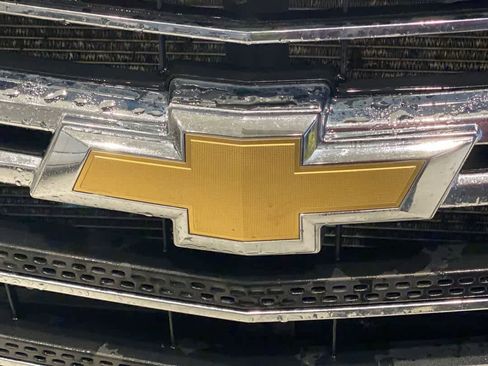 Used 2020 Chevrolet Traverse LT image 10