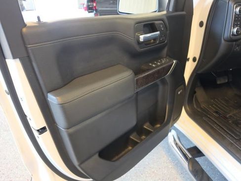 Used 2020 GMC Sierra 1500 Denali w/ Denali Ultimate Package AWD/4WD image 9