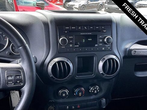 Used 2014 Jeep Wrangler Sport AWD/4WD image 9