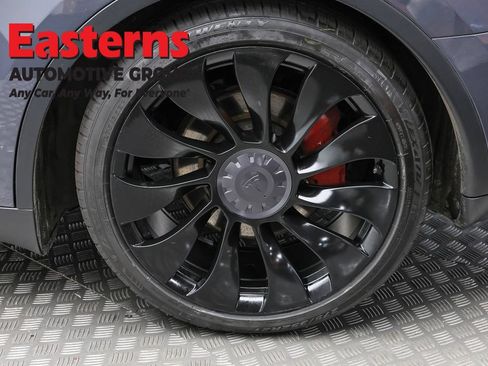 Used 2022 Tesla Model Y Performance AWD/4WD image 8