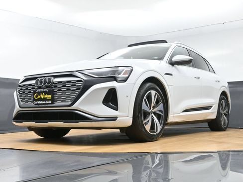 Used 2024 Audi Q8 e-tron Premium Plus w/ Premium Plus Package AWD/4WD image 50