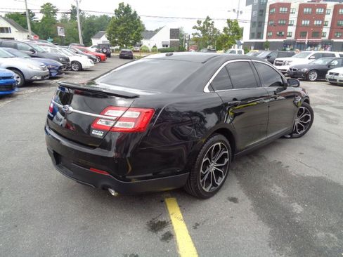 Used 2013 Ford Taurus SHO AWD/4WD image 2