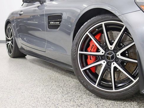 Used 2016 Mercedes-Benz AMG GT S image 4