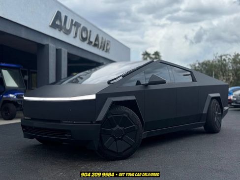 Used 2024 Tesla Cybertruck Cyberbeast AWD/4WD image 1