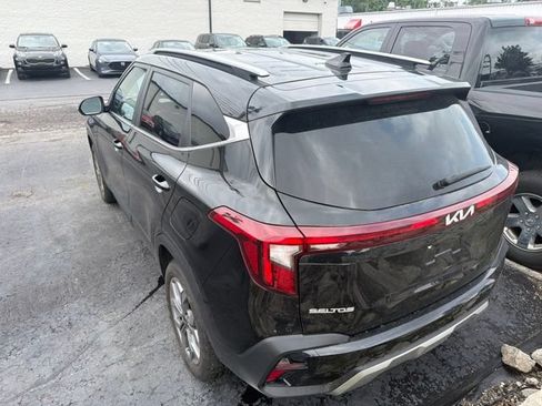 Used 2024 Kia Seltos S AWD/4WD image 8