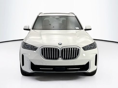 Certified 2026 BMW X5 sDrive40i w/ Climate Comfort Package RWD image 2