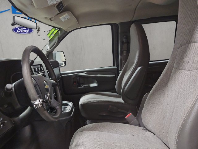 Used 2011 Chevrolet Express 1500 LT w/ LT Preferred Equipment Group AWD/4WD image 12