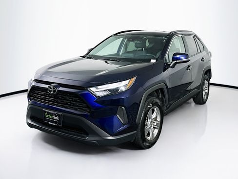 Used 2025 Toyota RAV4 XLE FWD image 3