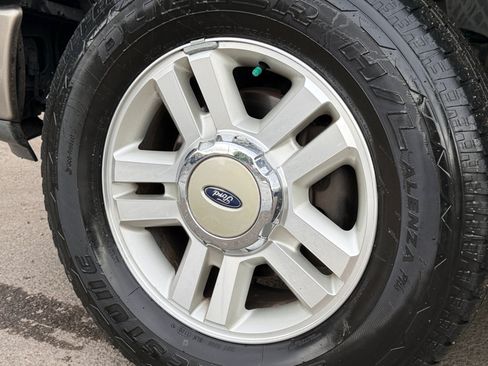 Used 2004 Ford F150 Lariat AWD/4WD image 11