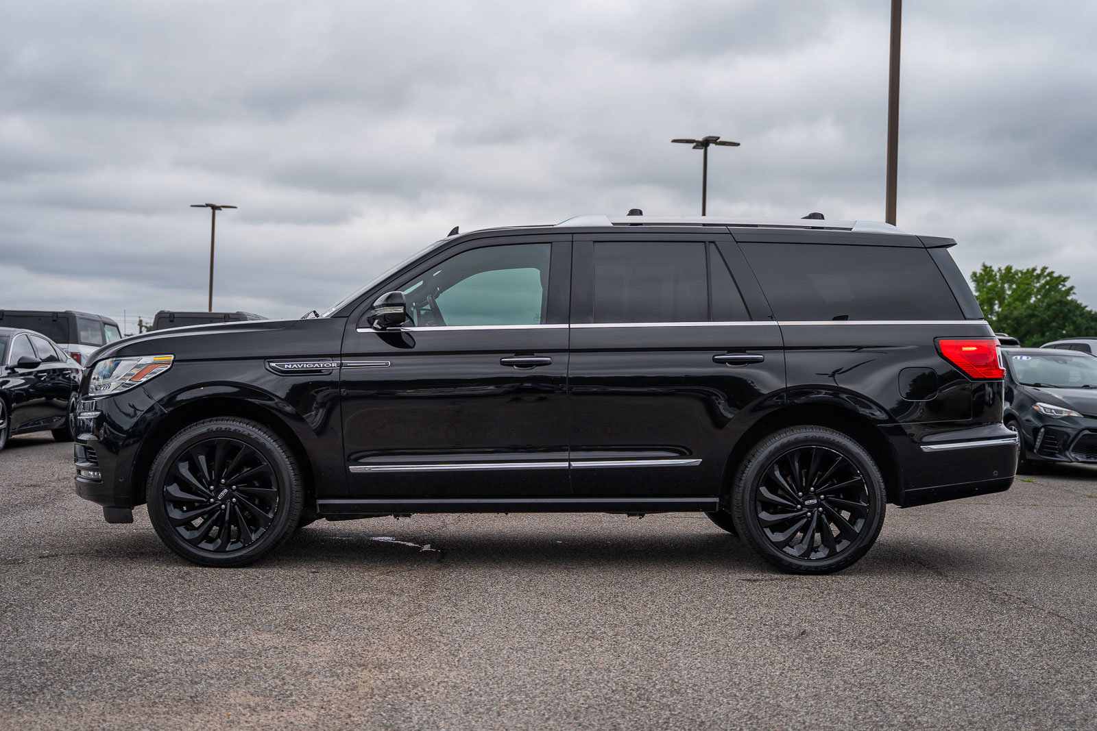 Used 2020 Lincoln Navigator Reserve w/ Equipment Group 208A Reserve AWD/4WD image 11