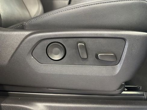 Used 2024 GMC Sierra 1500 SLT image 53