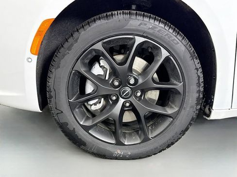 New 2026 Chrysler Pacifica Select w/ S Appearance Package image 31