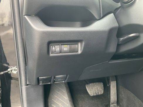 Used 2024 Toyota RAV4 LE image 17