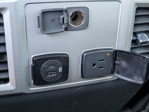 Used 2022 Ford F350 Lariat w/ Lariat Ultimate Package image 43