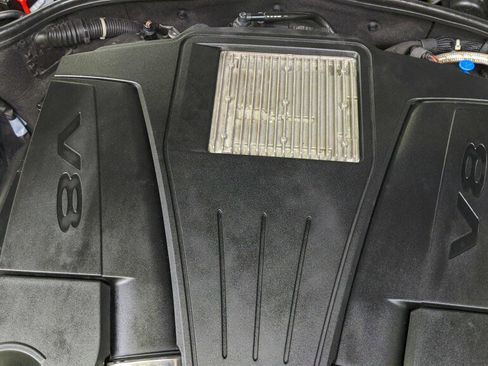 Used 2011 Mercedes-Benz CL 550 4MATIC image 37