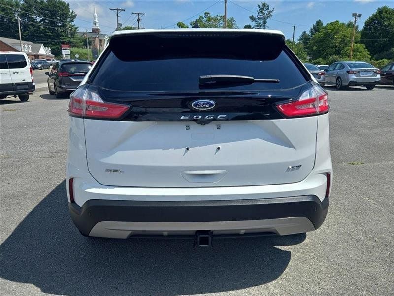Used 2024 Ford Edge SEL w/ Convenience Package AWD/4WD image 4