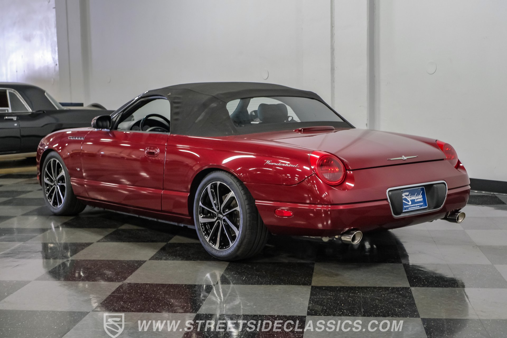 Used 2004 Ford Thunderbird RWD image 11