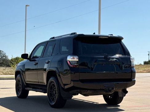 Used 2023 Toyota 4Runner SR5 Premium w/ Moonroof Package AWD/4WD image 7