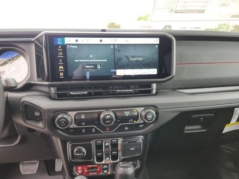 New 2025 Jeep Gladiator Rubicon image 9