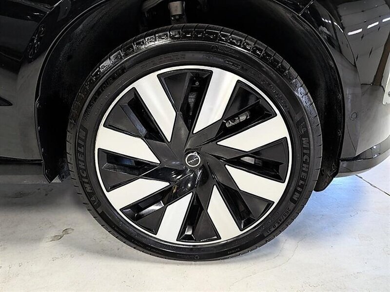 Used 2025 Volvo EX90 Plus AWD/4WD image 12