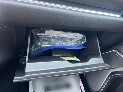 Used 2024 Chevrolet Silverado 2500 High Country w/ Technology Package image 33