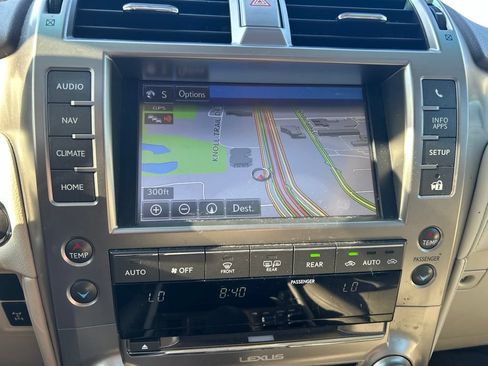 Used 2018 Lexus GX 460 Premium w/ Premium Package AWD/4WD image 9