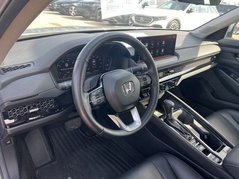 Used 2024 Honda Accord Touring image 13