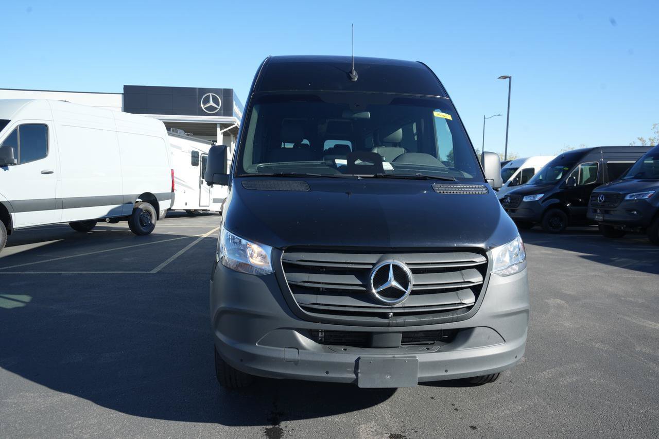 Used 2025 Mercedes-Benz Sprinter 2500 image 2