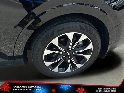 Used 2024 Kia Carnival EX FWD image 38