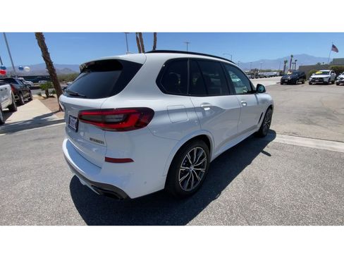 Used 2023 BMW X5 M50i w/ Climate Comfort Package AWD/4WD image 8