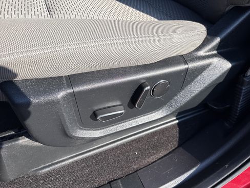 Used 2018 Ford F150 XLT w/ Equipment Group 302A Luxury image 22