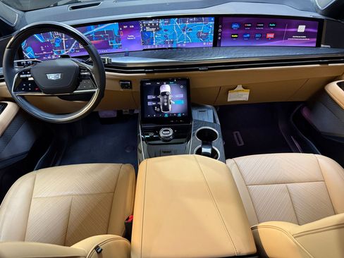 New 2025 Cadillac Escalade IQ Sport 2 image 15