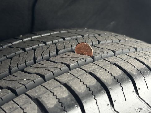 Used 2021 Buick Envision Essence image 10