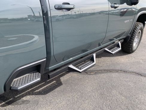 Used 2025 Chevrolet Silverado 2500 LT w/ Safety Package image 6