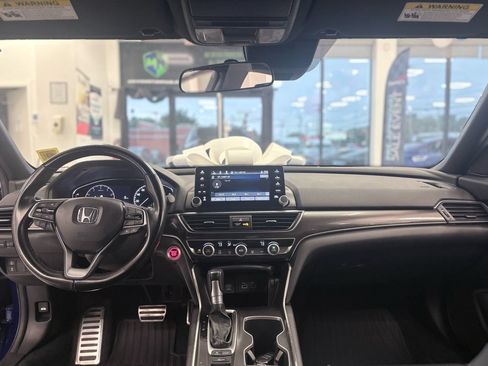 Used 2021 Honda Accord Sport image 15