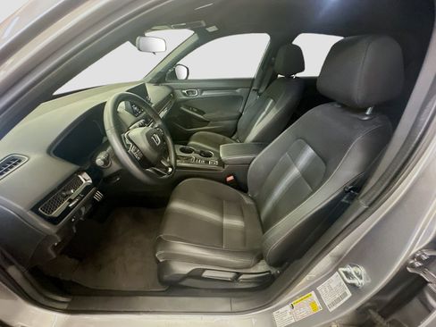 Used 2025 Honda Civic Sport image 13