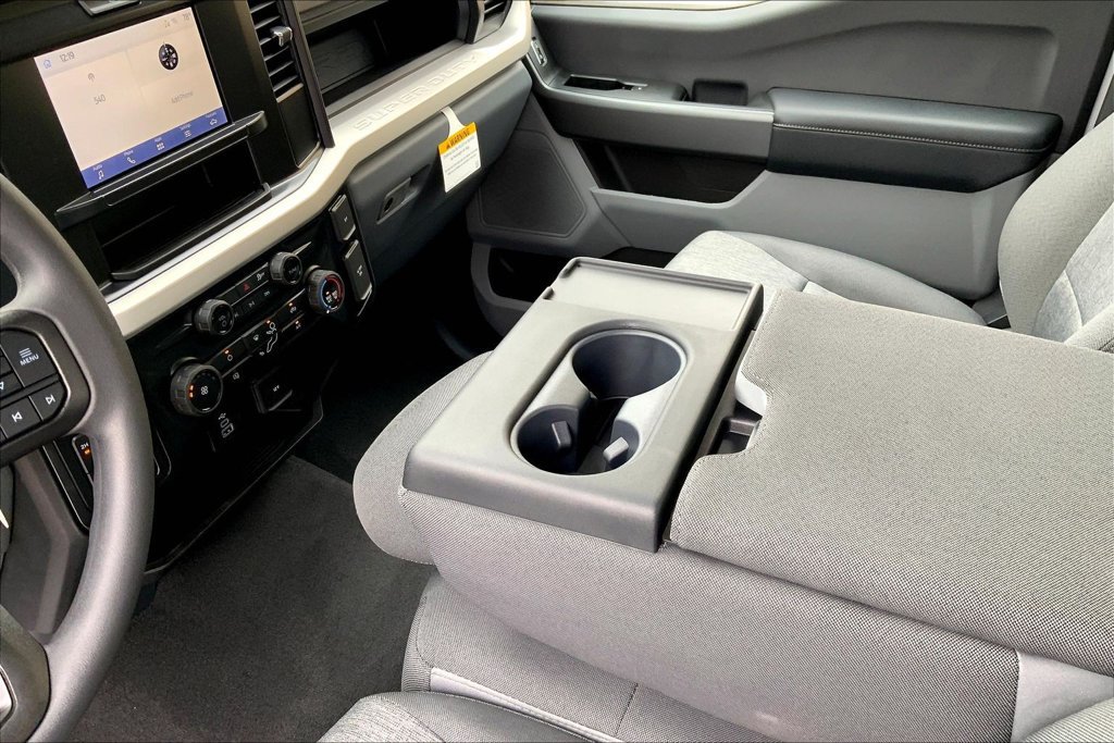 New 2027 Ford F250 XL w/ STX Appearance Package AWD/4WD image 8