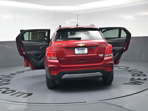 Used 2020 Chevrolet Trax LT w/ Driver Confidence Package image 27