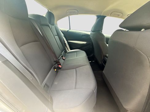 Used 2022 Toyota Corolla LE FWD image 26