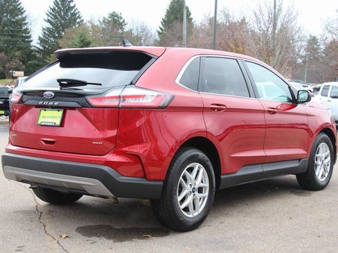 Used 2022 Ford Edge SEL w/ Convenience Package image 6