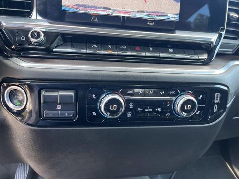 Used 2025 GMC Sierra 1500 SLT image 19