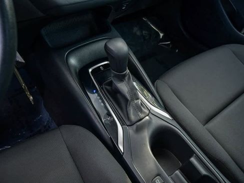 Used 2023 Toyota Corolla LE image 21