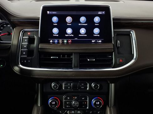 Used 2021 Chevrolet Tahoe Z71 w/ Luxury Package AWD/4WD image 22