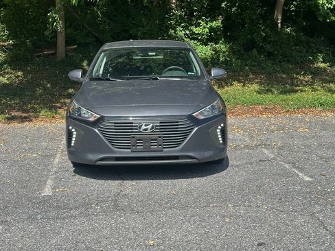 Used 2019 Hyundai Ioniq SEL FWD image 2