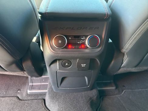 Used 2025 Ford Explorer ST-Line w/ Premium Package AWD/4WD image 23